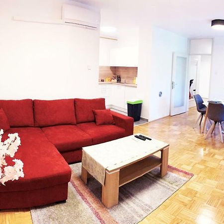 Central Bus Station Apartment 자그레브 외부 사진